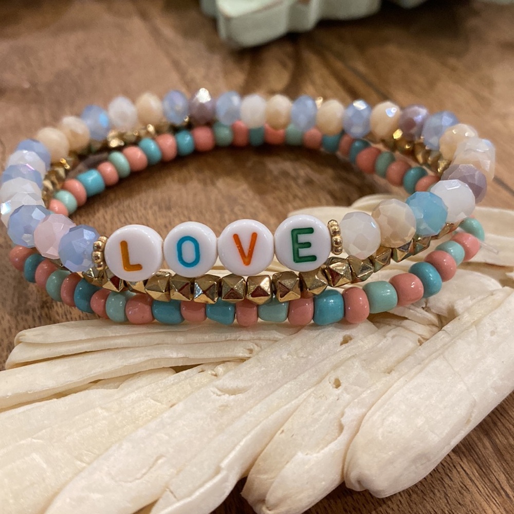 Beaded “LOVE” Bracelet Stack - Picture 3 of 5